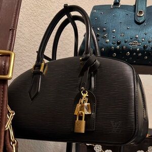 Louis Vuitton Jasmin Black Epi Leather Satchel Brass Hardware